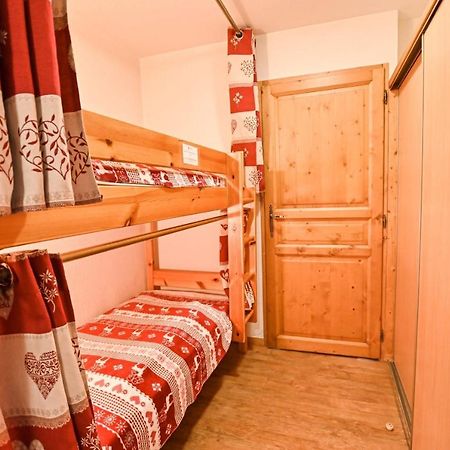 Flat In Residence With Swimming Pool แซ็งต์-แฌร์เวส์-เลส์-แบ็งส์ ภายนอก รูปภาพ
